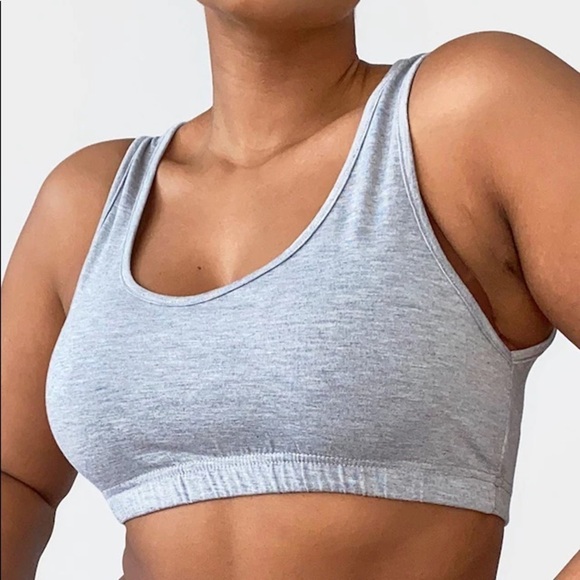 PrettyLittleThing Plus Basic Crop Top - US 20 - Picture 2 of 5